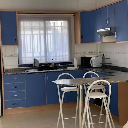Bonita Con Propio Entrada Y Con Piscina Villa *